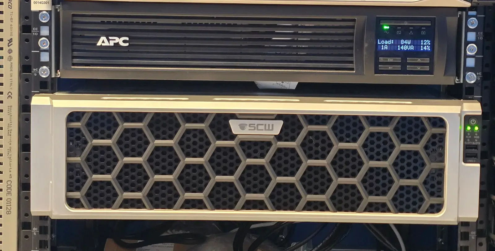 Rack-mounted video recorder below a UPS